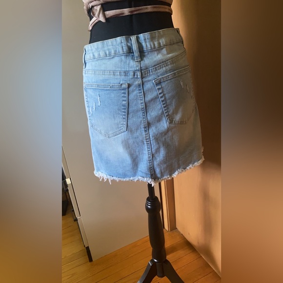 Jean skirt - Picture 3 of 3